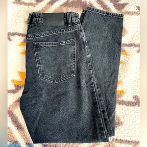 Zara straight Jean size 4